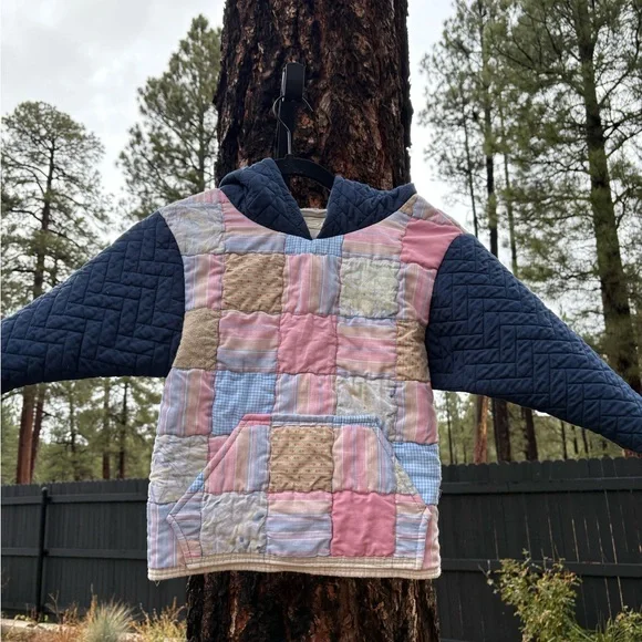 2T/3T Vintage Patchwork Quilted Hoodie with Navy Sleeves - Picture 1 of 7
